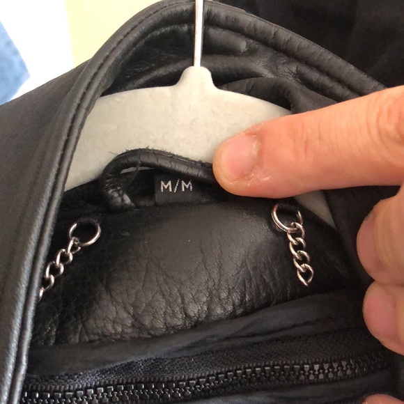 Men’s Danier Leather Jacket - Picture 2 of 4
